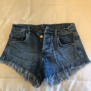 BLANK NYC SHORTS SIZE 24